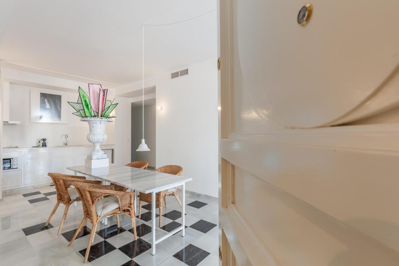 Apartamento Deluxe Calle Imagen เซบีญา ภายนอก รูปภาพ